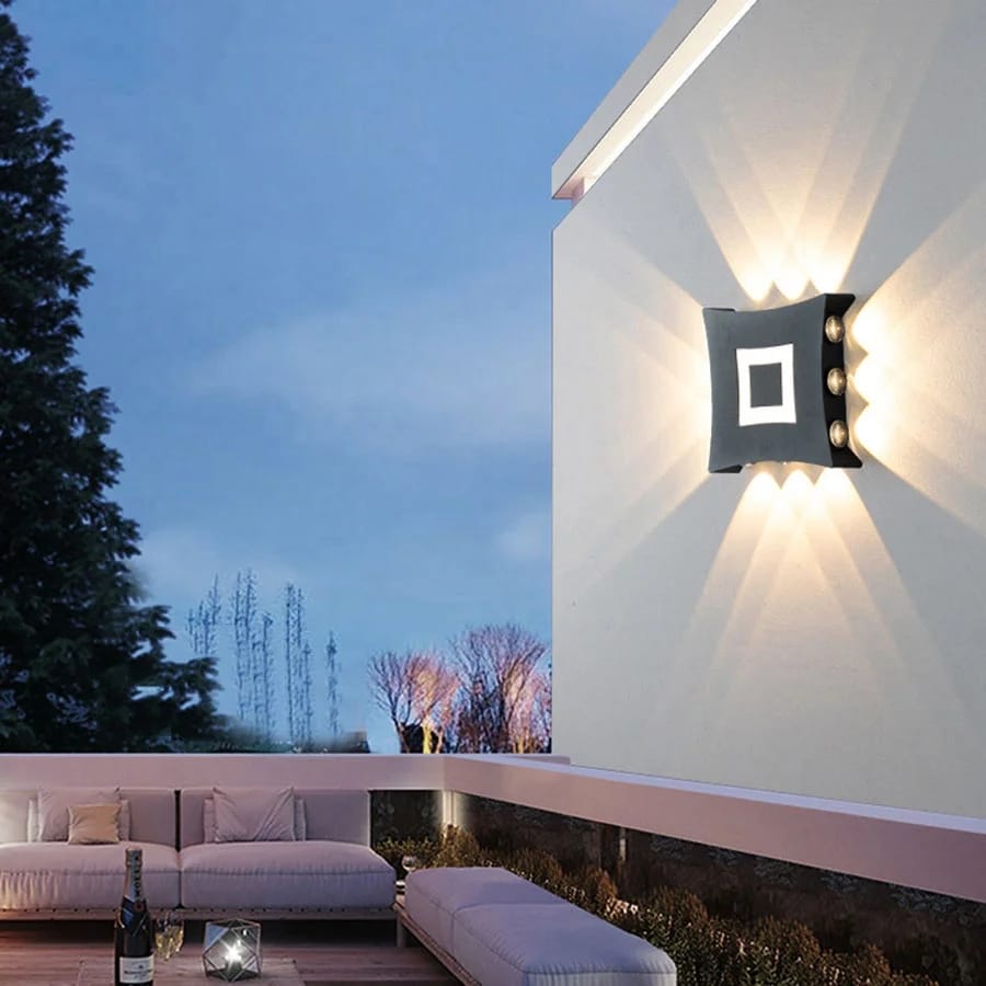 Ultra Modern Outdoor Waterproof IP65 Wall Lamp