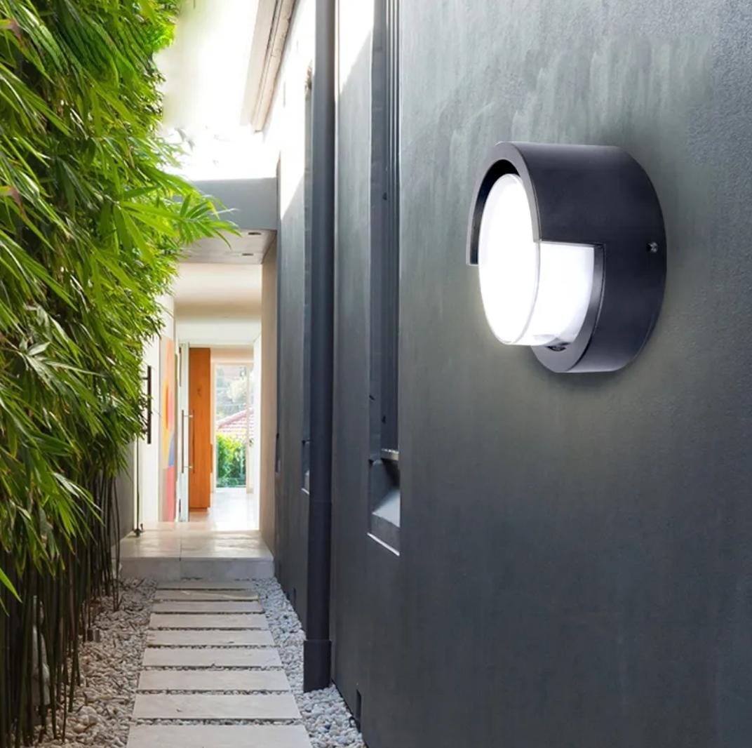 Modern Outdoor Waterproof IP65 Wall Lamp