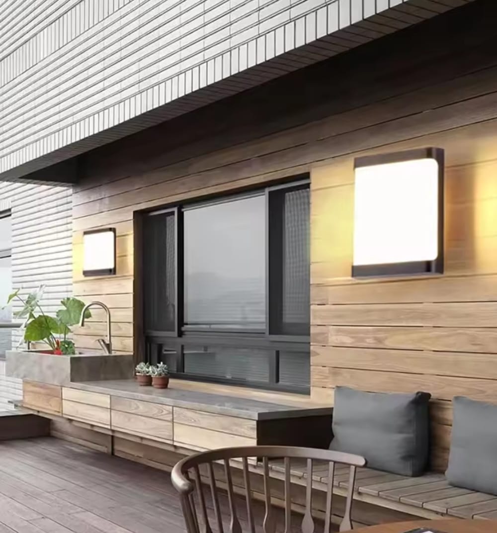 Modern Outdoor Waterproof IP65 Wall Lamp
