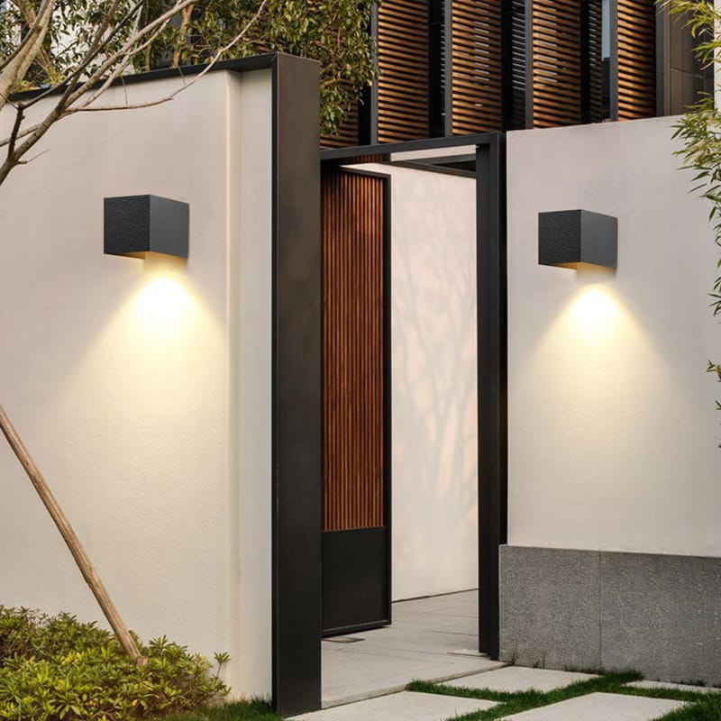 Modern Outdoor Waterproof IP65 Wall Lamp