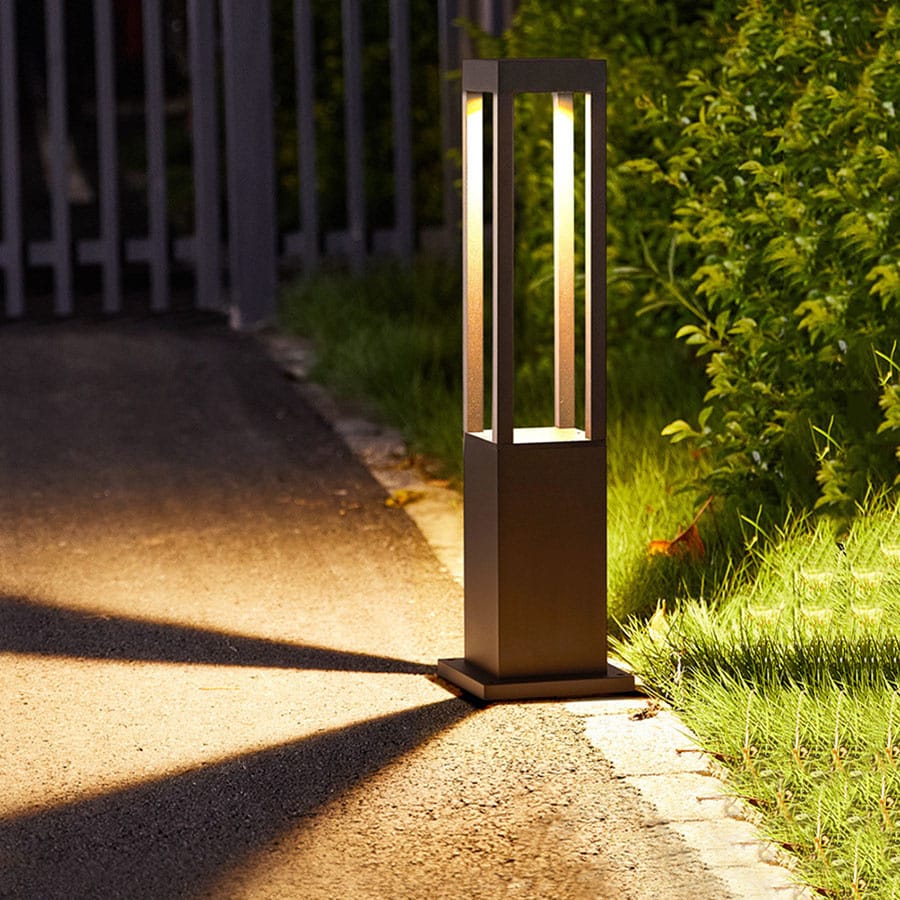 Modern Outdoor Waterproof IP65 Garden Lamp ( 2 Feet Height )