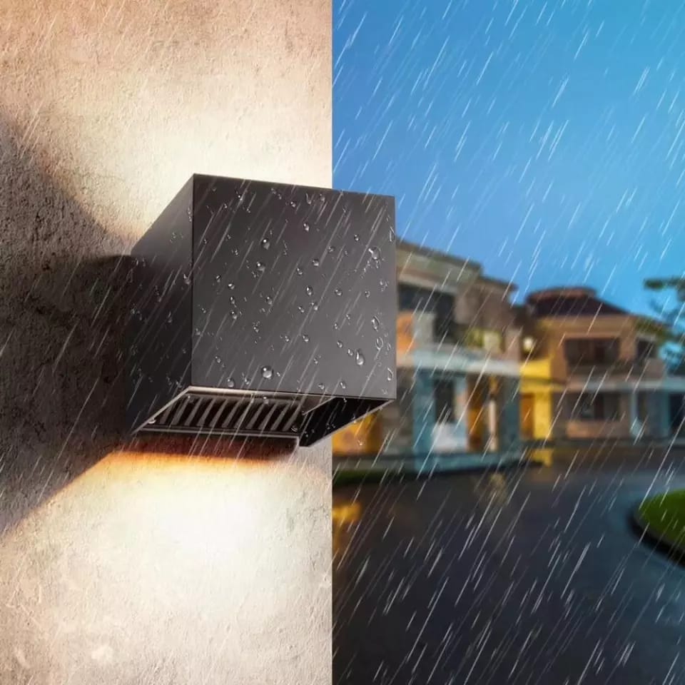 Modern Outdoor Waterproof IP65 Wall Lamp